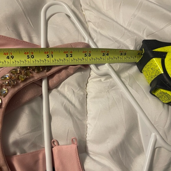 Formal dress - Picture 6 of 7